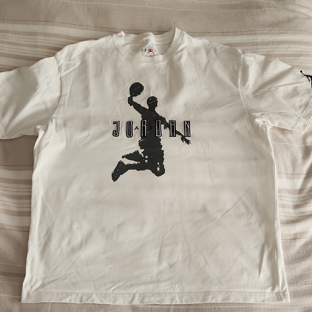 Men's Jordan White Graphic T-Shirt